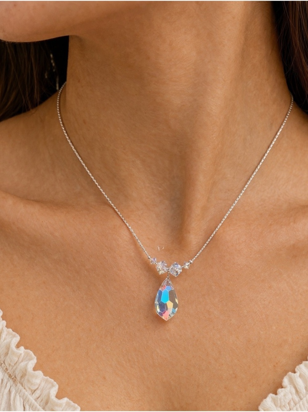 Delicate Crystal Teardrop Pendant Necklace – Iridescent Minimalist Dainty